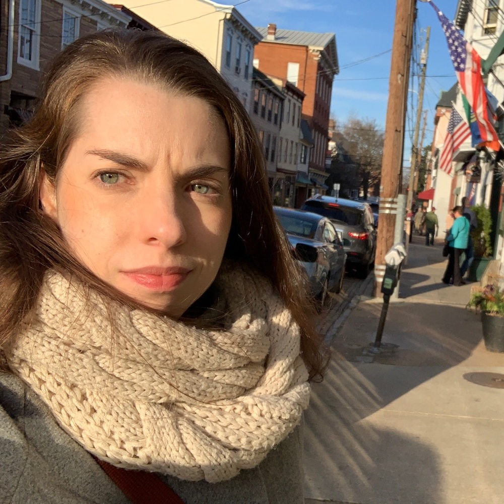 Meet your Posher, Alejandra